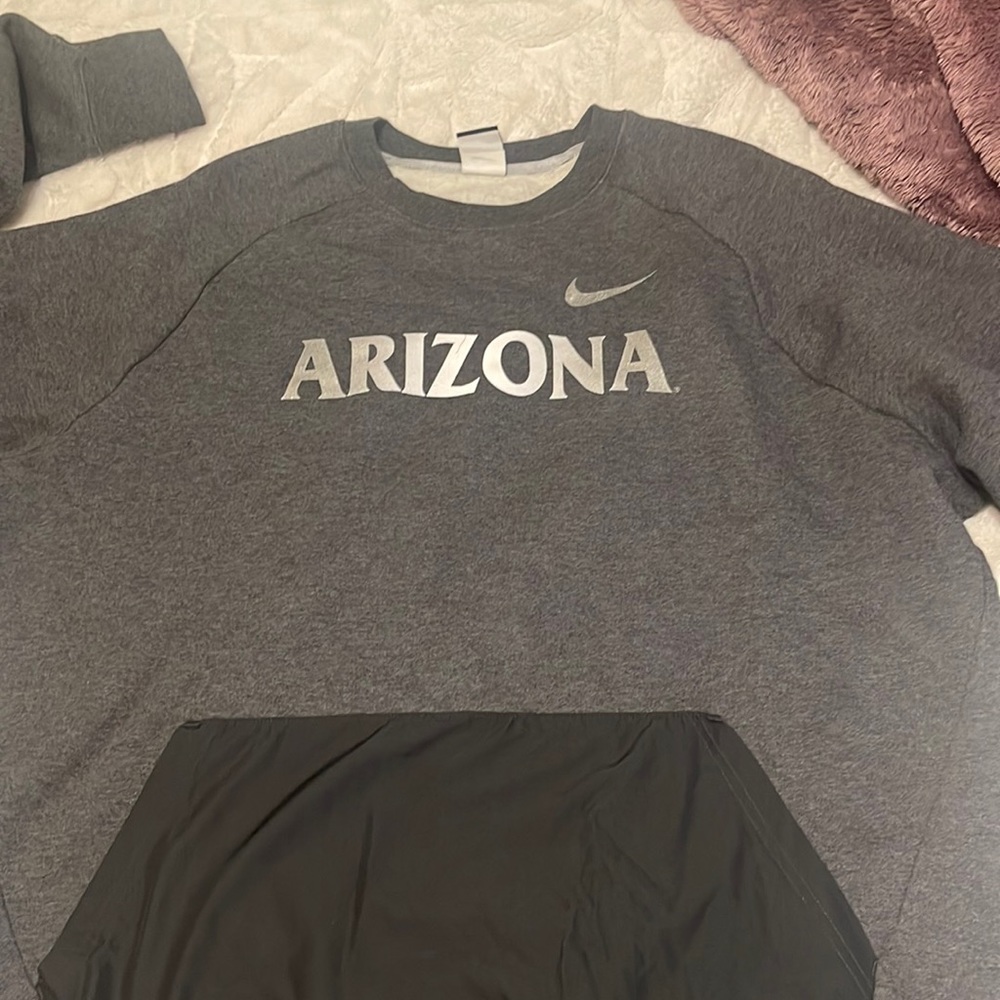 Nike oversized sweatshirt